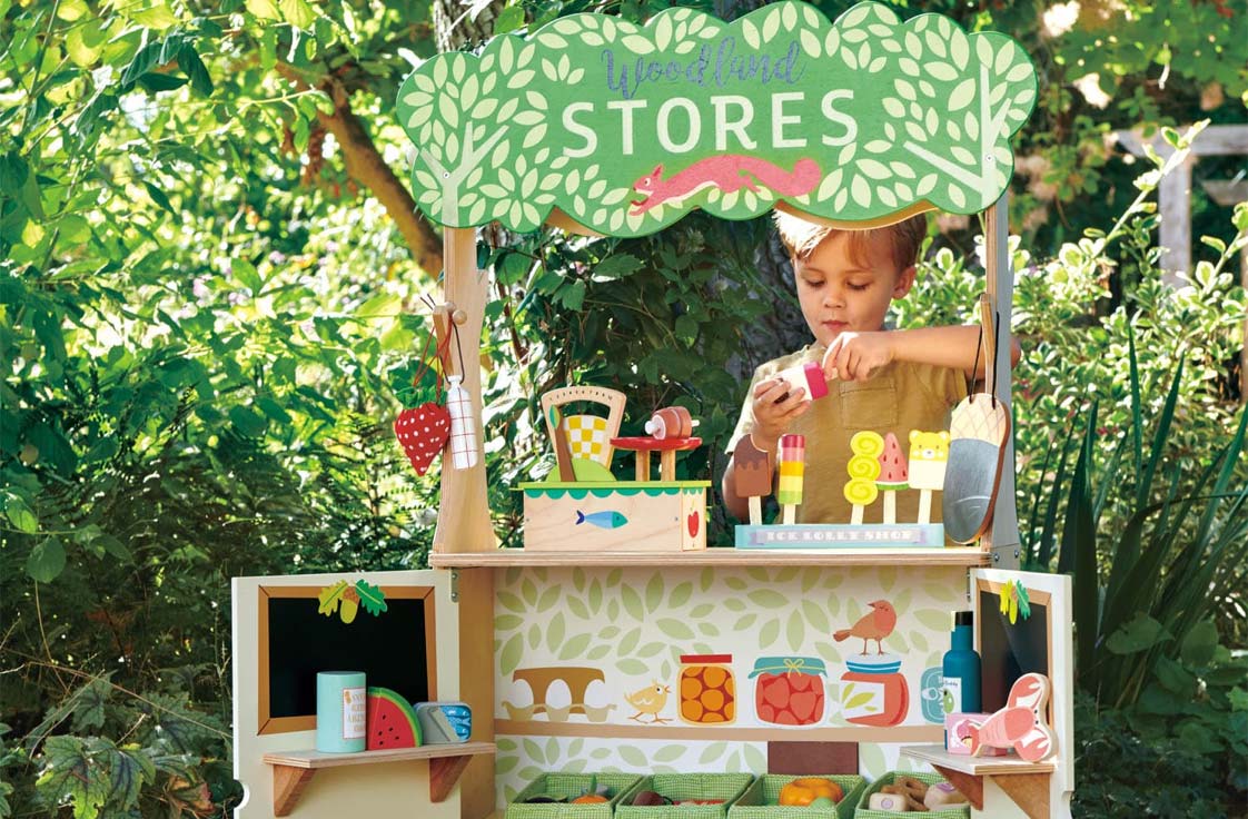 Lifestyle photography for Tender Leaf Toys at KIDLY