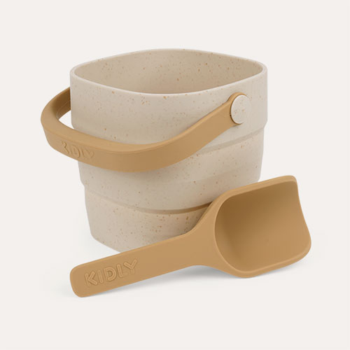 Sand KIDLY Label Foldaway Bucket & Spade Set