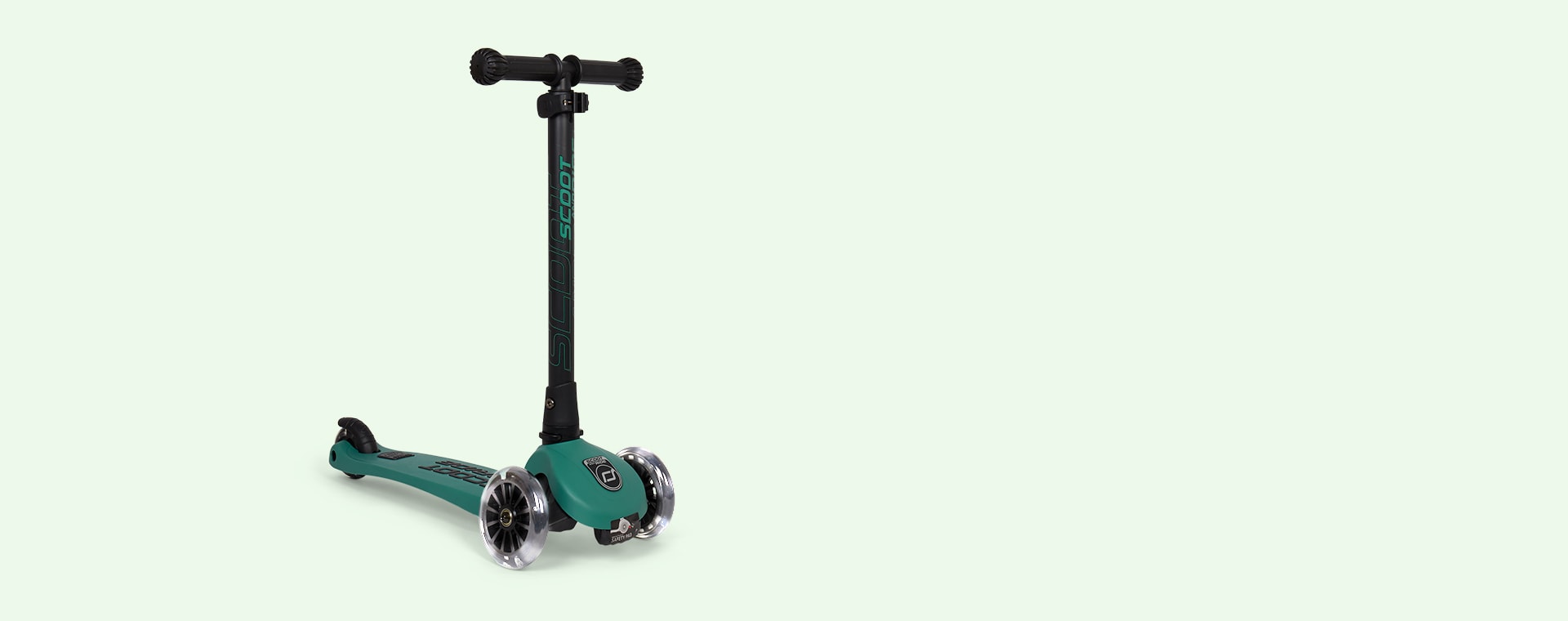 Forest Scoot & Ride Highwaykick 3 LED Scooter